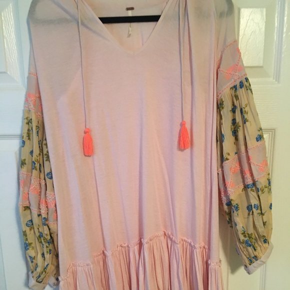 Free People Pink Dress with Sleeve Detail - Size XS - Picture 1 of 2